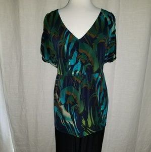 V-Neck Top w/ Ruched Sleeve